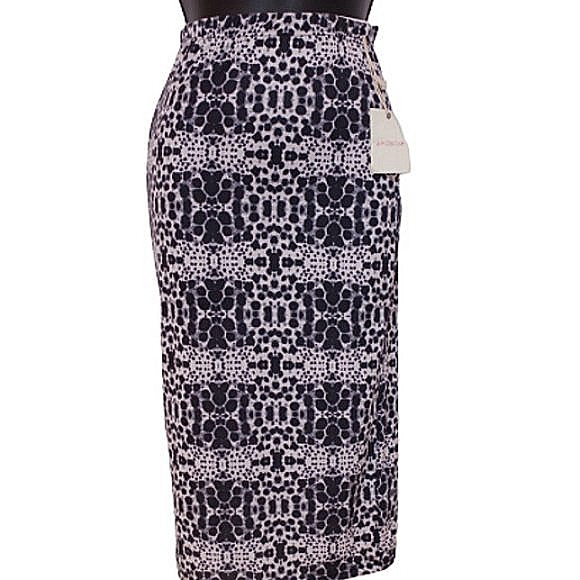 Antistar Bodycon Stretch Pencil Skirt NEW- Sz. XS - Picture 1 of 1